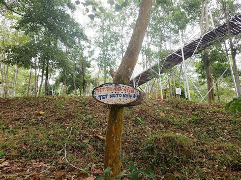 Wisata Taman Gunung Sari Singkawang Banyak Pesan Tersembunyi Catatan