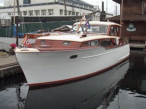Nov 16, 2015 10:03 am: Chris Craft cabin cruiser | Seattle Wooden Boat Show 7-5 ...
