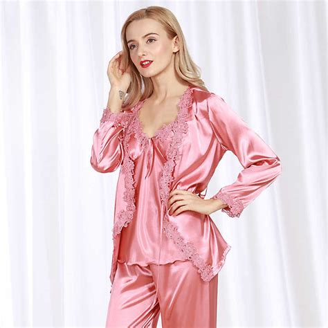 Pyjama Satin 3 Pieces Femme Soldes En Image