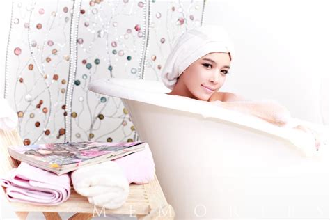 Asian Entertainment And Culture Kim In Ae In Bathtub