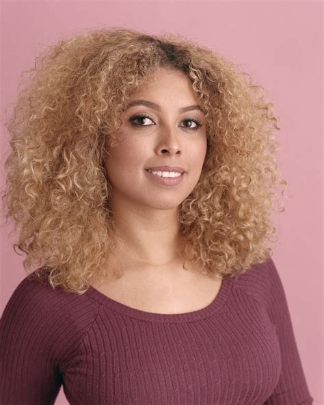 INTERVIEW / EMILY AMICK - Atlas Magazine - Submissions Based Fashion