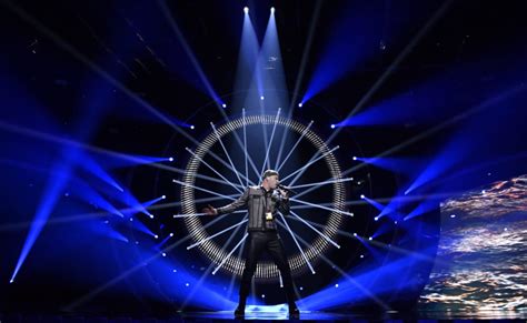Så ska Martin Stenmarck bryta sig fri i Melodifestivalen 2019