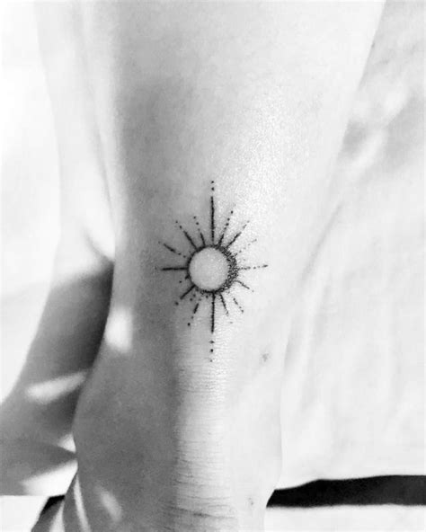 Adorable Sun Tattoos Ideas For Men And Women 51 Sun Tattoos Sun