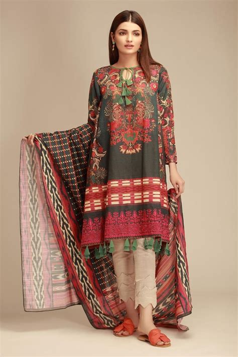 Shop latest winter collection suits for women online in pakistan by leading women clothing brand stores. Khaadi Winter Dresses Latest Collection 2018-2019 Stylish ...