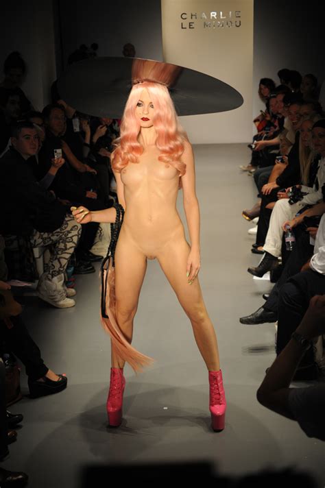Nude Fashion Porn Pic