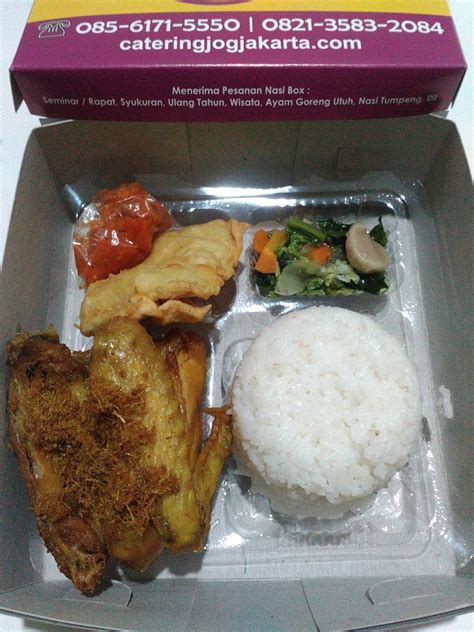 Banyak orang sudah menjajal hidangan ini. 085-6171-5550 WA, Harga Nasi Box di Jogja Paket Ayam ...