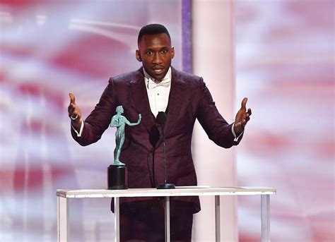 mahershala ali makes history with sag win for green book