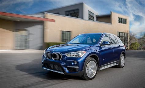 2016 Bmw X1 Xdrive28i First Drive Review Car And Driver