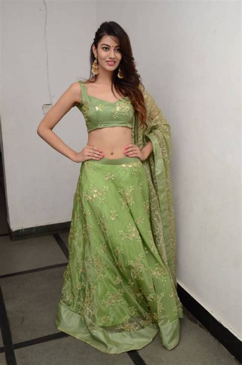 Indian Girl Pooja Solanki Navel Show In Green Lehenga Choli Indian
