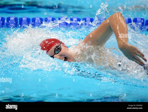 Freestyle Swimming Hi Res Stock Photography And Images Alamy