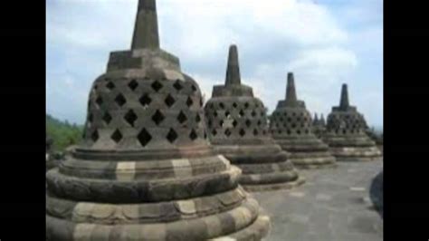 Kabar bagusnya lagi, sobat tak perlu mengeluarkan uang sepersen pun untuk tiket masuk alias gratis, cuman tetap membayar ongkos. harga tiket masuk candi borobudur - YouTube