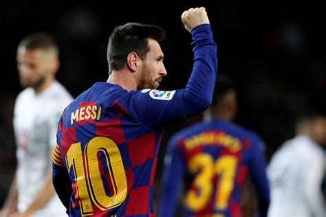 Argentina native lionel messi has established records for goals scored and won individual awards en route to worldwide recognition as one of the best players in soccer. Messi, a por su victoria 500 con el Barça - SPORTYOU 20minutos