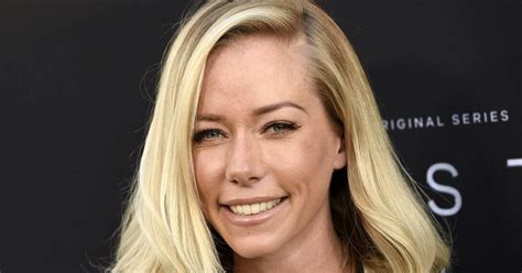 What Is Kendra Wilkinson Doing Now Celebrityfm 1 Official Stars