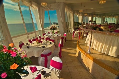 Located in saint petersburg, grand plaza beach resort overlooks the sandy white beaches and blue waters of your tropical dreams! The Grand Plaza Resort - St. Pete Beach, FL Wedding Venue