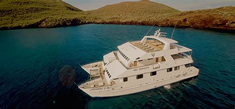 Galapagos Small Ship And Yacht Cruises Vaya Adventures Vaya Adventures
