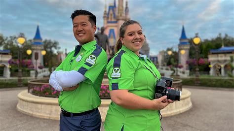 Walt Disney World Photopass Photographers Debuting New Green