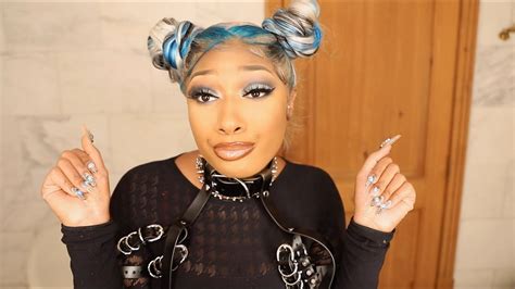 Megan thee stallion no makeup hoodie. Megan Thee Stallion | Revlon Makeup Tutorial - Hepilogue