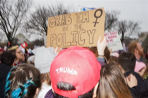 Scarlett Johansson Janelle Monáe And More Stars Call For Action At The Womens March On