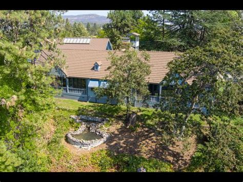 ‘dallas Star Patrick Duffys Ranch Along The Rogue River For Sale At A