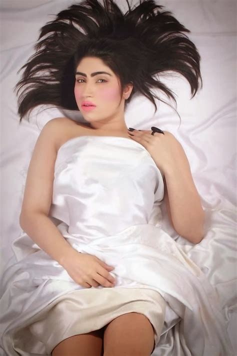 Europe Fashion Mens And Women Wears Hot Pakistani Model “qandeel Baloch” New Photo Shoot