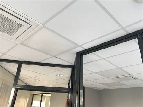 Fixer un faux plafond en dalles amovibles. Poser un faux plafond en dalles à Rouen - Entreprise de ...