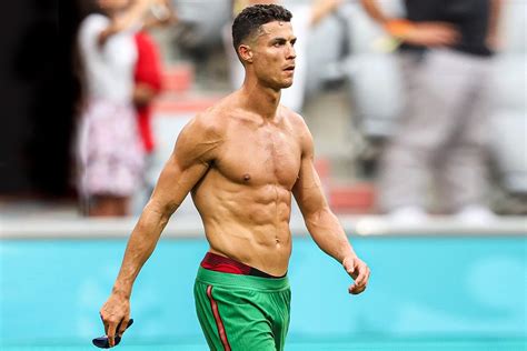 Why Cristiano Ronaldo Is Not Playing Today Cristiano Ronaldo Benched