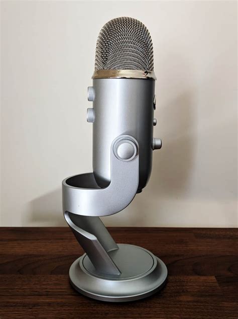 This microphone gives you both the option of using a usb cable into your computer, or to use a xlr cable into a audio recorder, interface, mixer or any analog audio equipment with a xlr input. Blue Yeti Microphone Review - The Streaming Blog