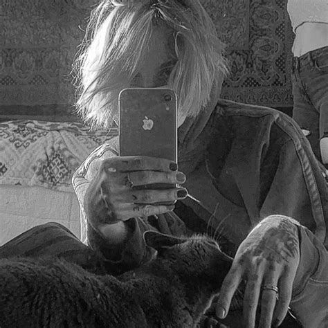 A collection of 100 high quality cool boy backgrounds is welcome to all of us. Pin by ꪻٍُْ𝐬ٍْ𝐡ٌِّْ𝐢ًٌٍّ🏁،. on b᥆y᥉ | Grunge male, Grey aesthetic, Asthetic picture