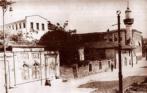 Hatuniye Camii ve Ahmet Paşa Çeşmesi Konumu Fotoğrafları ve