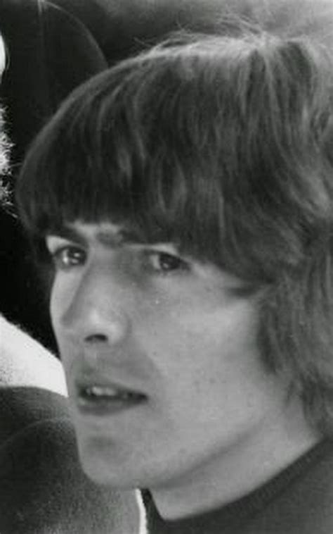 Give light, love & peace georgeharrison.lnk.to/cosmicempireday2demo. #GeorgeHarrison ♥ (With images) | George harrison young ...