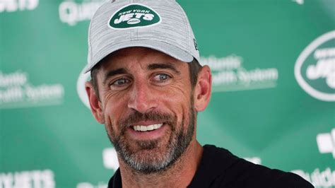 Jets Coach Expects Aaron Rodgers To Carry On Playing For More Than One Year Following Trade To