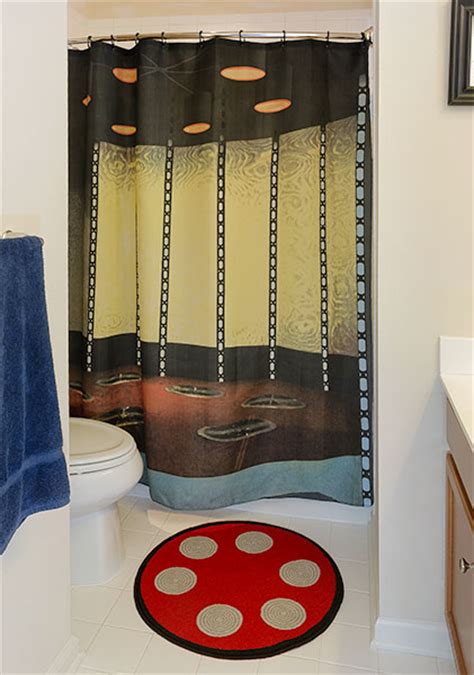 Star Trek Transporter Room Bath Mat And Shower Curtain Set