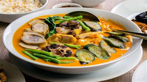 12 Filipino Restaurants In Manila For Delicious Kare Kare Booky