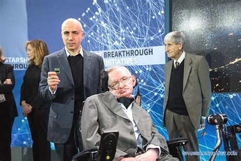 Stephen Hawking Anuncia Programa De Exploración Espacial Para Llegar A