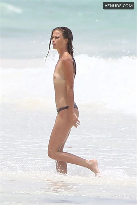 Niamh Adkins Topless Slim Figure On The Beach In Tulum Mexico Aznude My Xxx Hot Girl