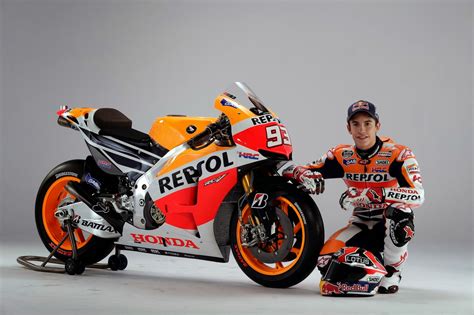 Marc marquez was born on 17 february, 1993 in spain. Sports Scandal: Marc Márquez youngest world champion in MotoGP