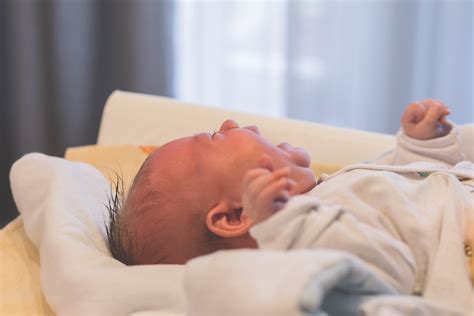 Comment Endormir Mon Bébé Dans Son Lit La Journée Laurence Pernoud
