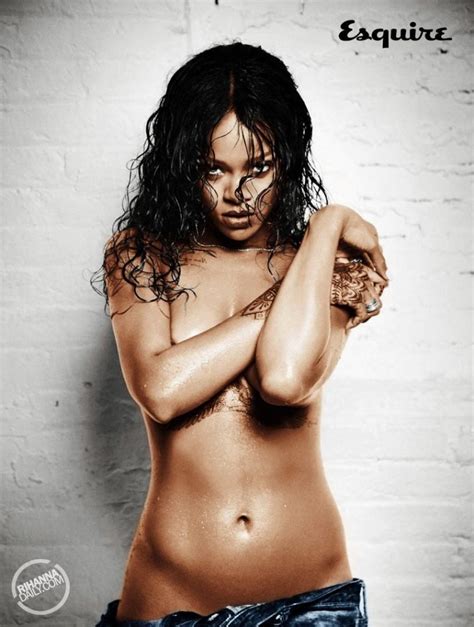 Rihanna Sexy And Topless 25 Photos Thefappening