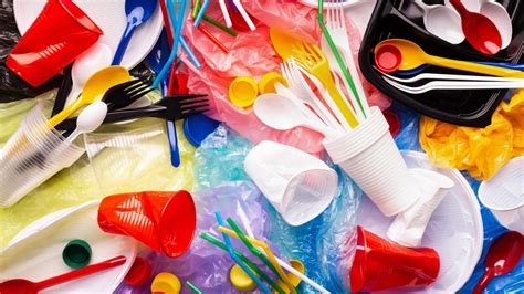 Canada Lays Down Regulations Banning Single Use Plastics By 2025 To
