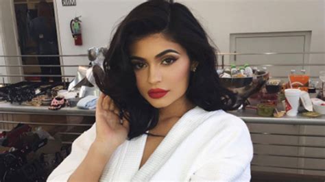 Kylie Jenner Launches Eyeliner And Birthday Edition Kylie Cosmetics Kit