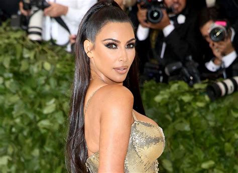 Kim Kardashian Aparece Sin Ropa En Instagram Sólo Con Un Conjunto