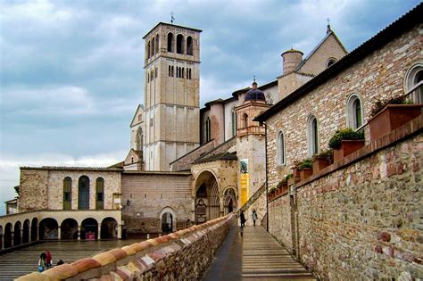 San Francesco Basilica Of San Francesco Siena Italy Italyguides It