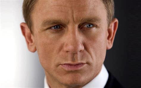 Daniel wroughton craig (born 2 march 1968) is an english actor. Daniel Craig Bond 007 - Daniel Craig Wallpaper (30070094 ...