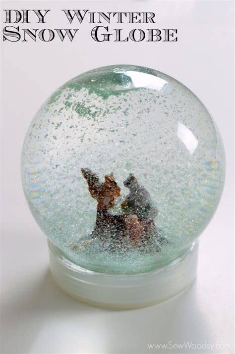 25 Stunningly Gorgeous And Beautiful Snow Globe Ideas