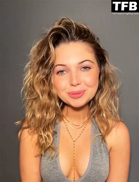 Sammi Hanratty Shows Off Her Sexy Tits Photos Onlyfans Leaked Nudes