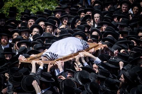 Funeral Of Anti Zionist Ultra Orthodox Leader 95 Draws Thousands To