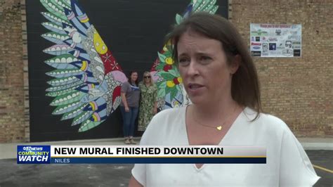Artist Completes Mural In Downtown Niles
