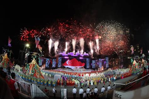It has usually been held at either the padang or the float a. National Day Parade 2019 Tickets Will Be Available For ...