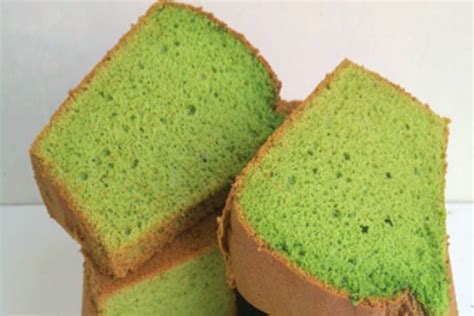 Sajian Kue Lebaran Resep Bolu Chiffon Pandan Yang Lembut Banget