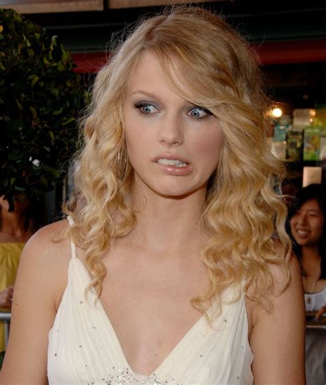 25 Celebs Caught Unexpectedly Making Crazy Lol Faces Taylor Swift